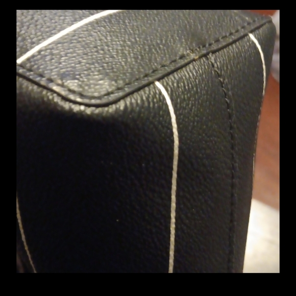 Tory Burch Crossbody Or Shoulder Tote, Striped in Black and White (EUC) - Picture 13 of 16